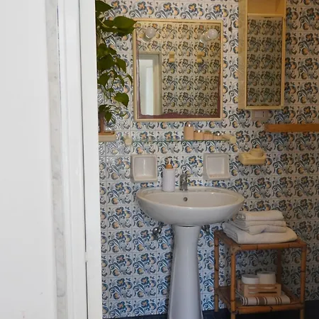 Casa Con Terrazza Holiday home *